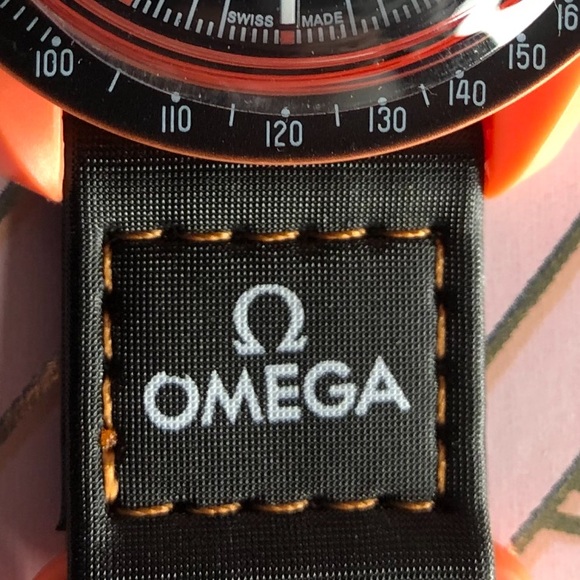 Swatch X Omega Unisex Bioceramic MoonSwatch Mission On Earth Lava Edition - Picture 16 of 16